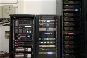 线阵音箱系统中的反馈抑制器如何快速调试